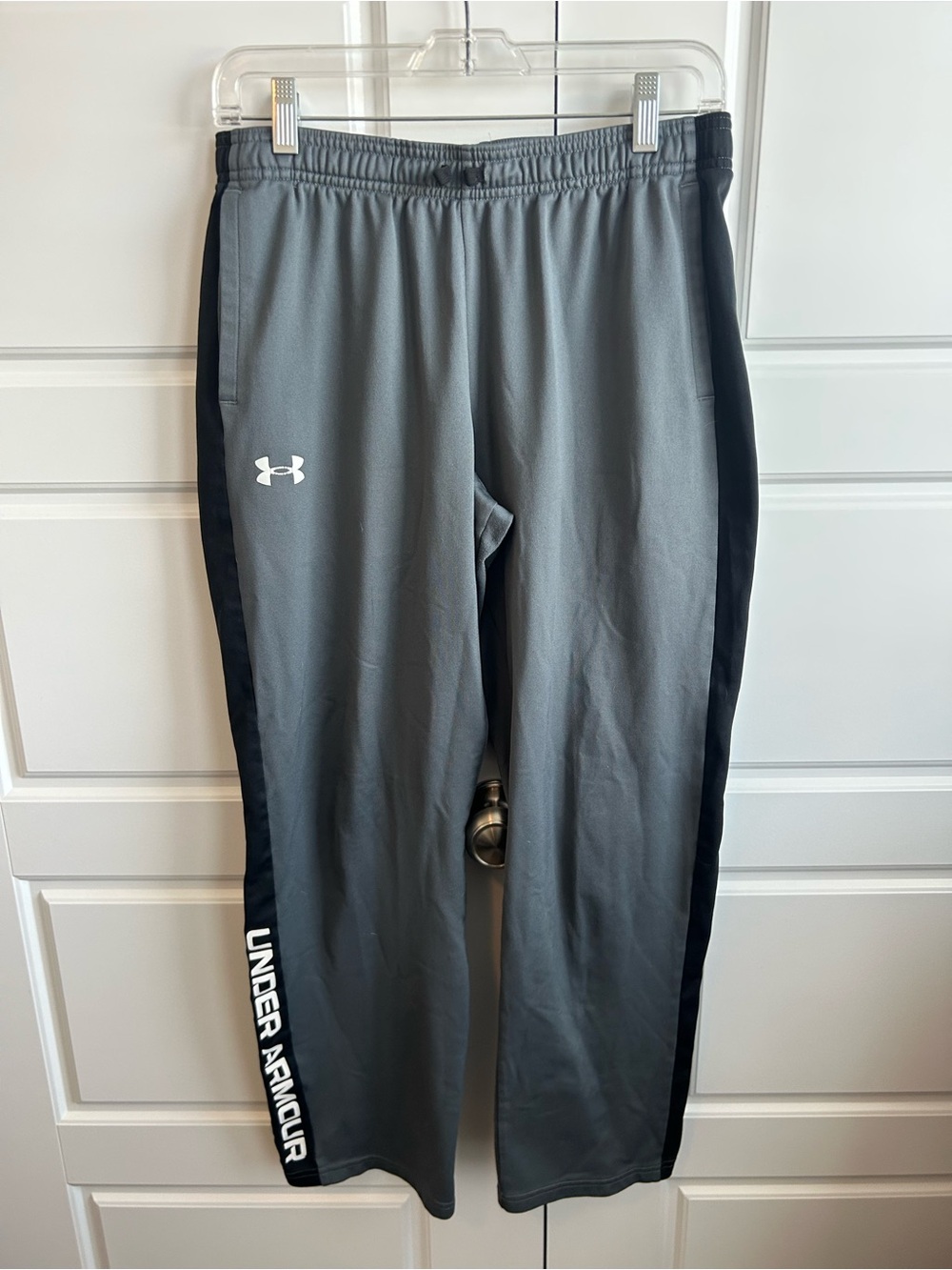 2 pair of Under Armour Gray and Black Boys Athletic Track Pants - Picture 3 of 11
